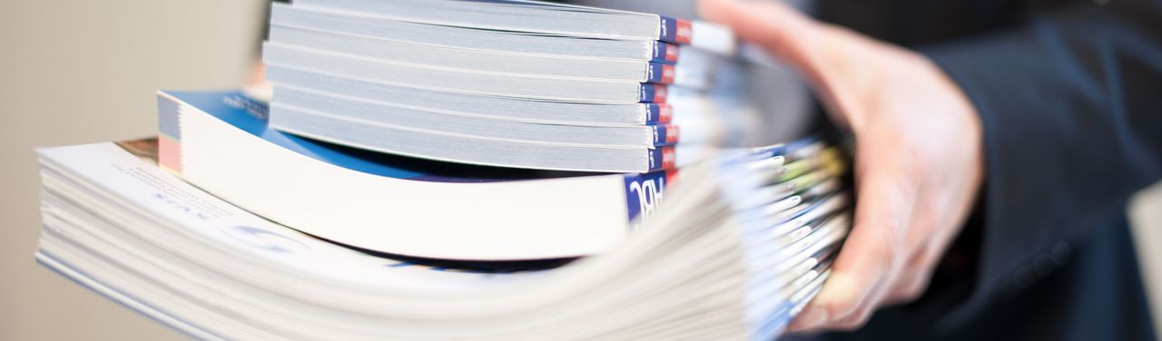 Stapel Zeitschriften